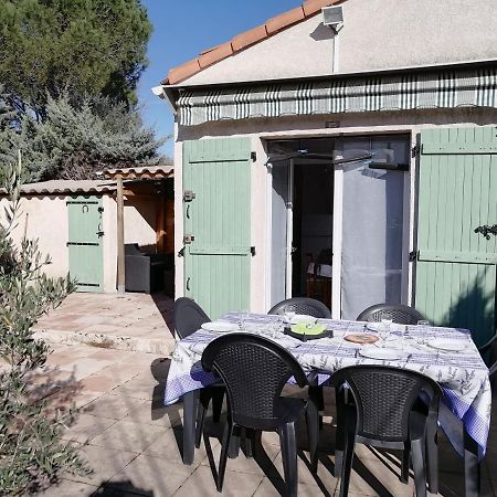 Sous le soleil de Provence Petite maison au calme et très bien équipée de 40m2 avec Wifi -jardin privé-la piscine est commune à la résidence et ouverte du 1er mai au 30 septembre de 09h à 21h,En juillet et aout reservation uniquement du samedi au sam Forcalqueiret Exterior foto